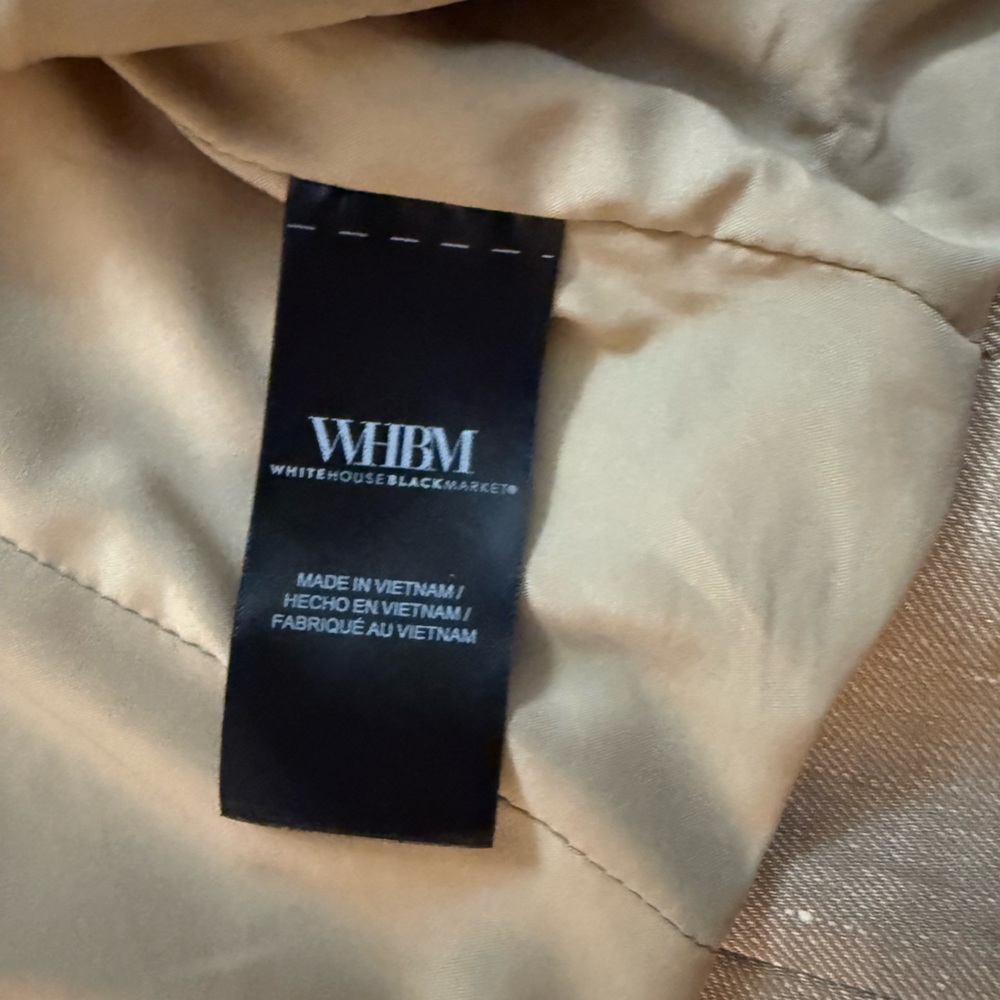 White House Black Market 10P Tan Blazer. Patch pockets excellent condition. - Picture 12 of 14